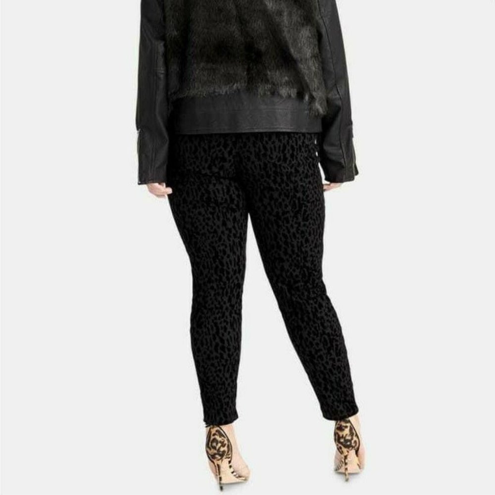 NWT Rachel Roy Black Flocked Leopard Jeans 22W 24W - Picture 3 of 4